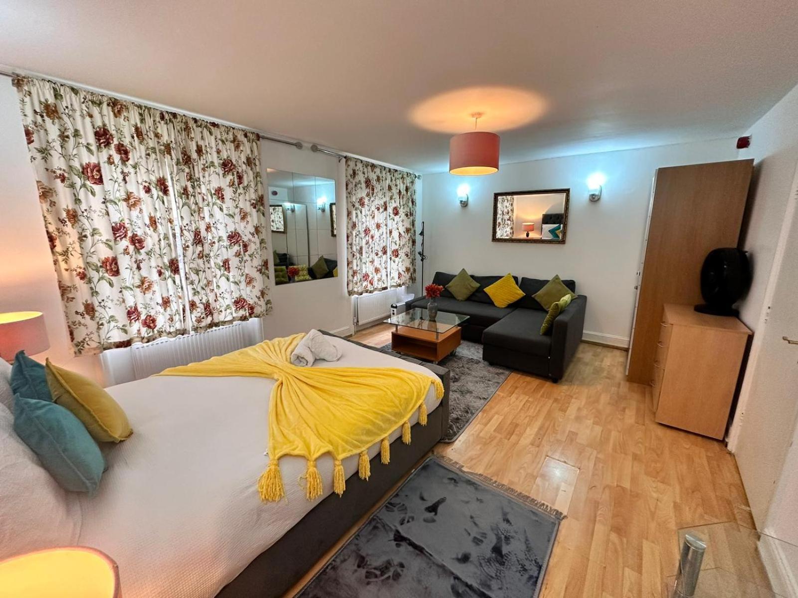 Bright Family Studio In Central Appartamento Londra